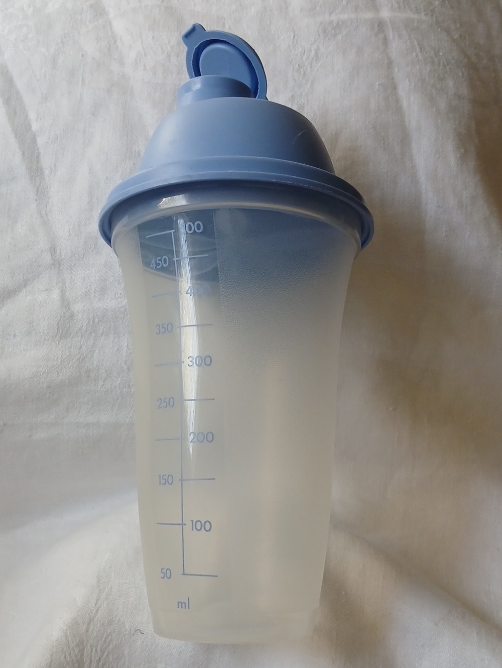 Vintage Tupperware Sheer Quick Shake Shaker Blender Blue 16 oz #844-3